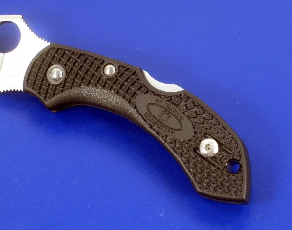 couteau-Spyderco-Dragonfly-II